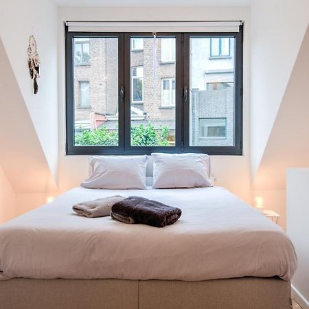 Stylishly Furnished Private Home In A Vibrant Area アントウェルペン エクステリア 写真