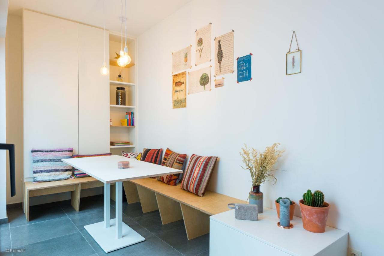 Stylishly Furnished Private Home In A Vibrant Area アントウェルペン エクステリア 写真