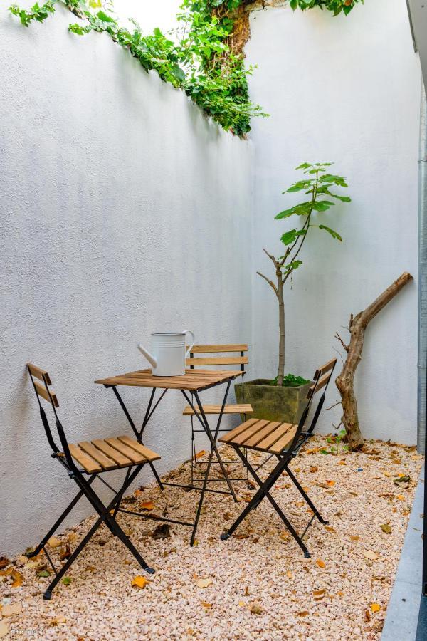 Stylishly Furnished Private Home In A Vibrant Area アントウェルペン エクステリア 写真