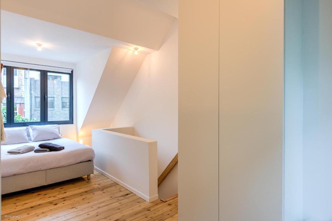 Stylishly Furnished Private Home In A Vibrant Area アントウェルペン エクステリア 写真